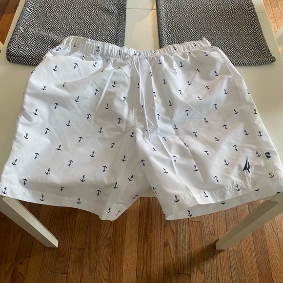 Men’s Nautica Swimshorts - Picture 1 of 1